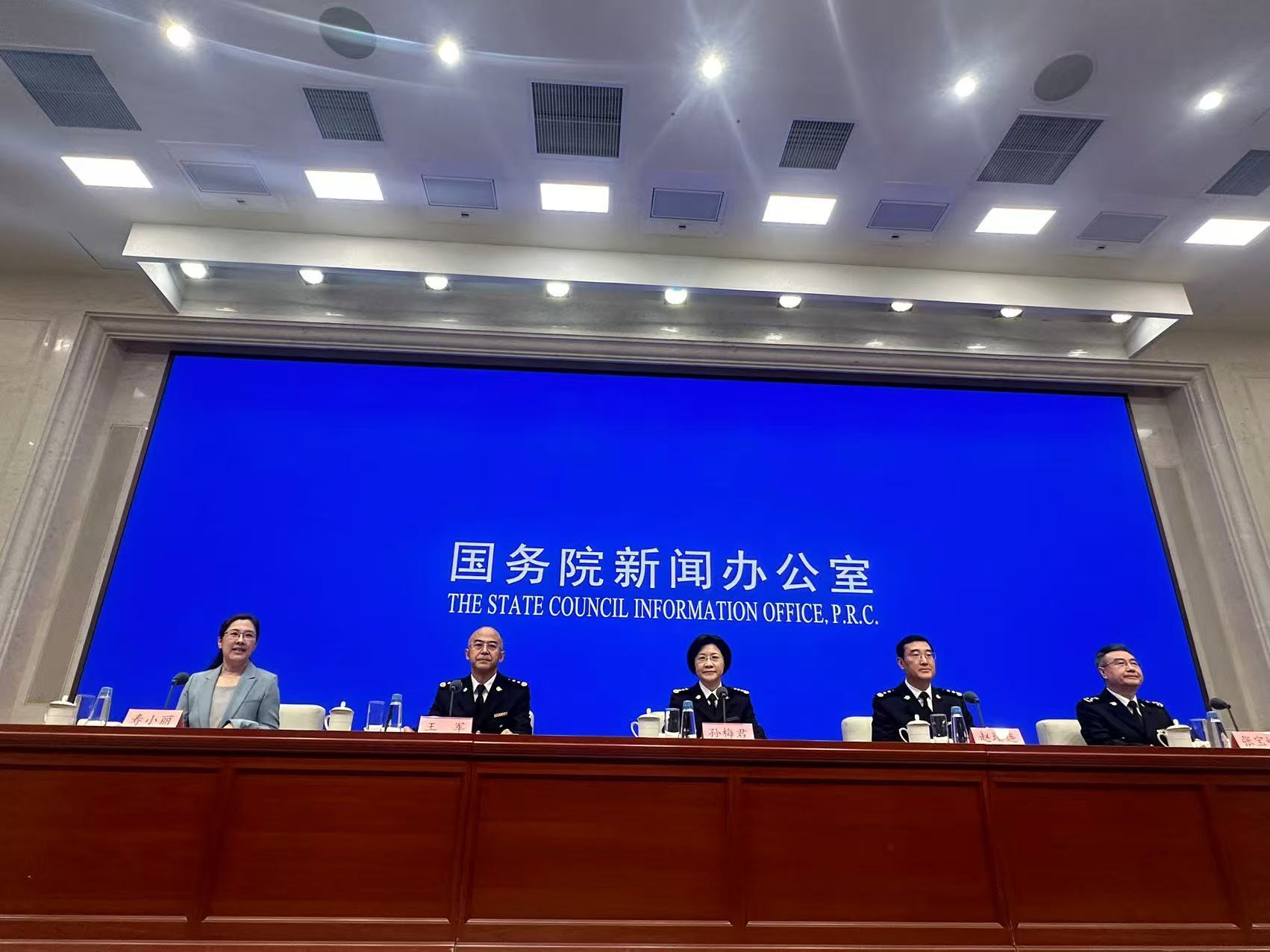 泰、越等周边国家新鲜水果最快7小时可抵广州！海关总署：跨境贸易便利化帮助企业快进快出，赢得市场先机